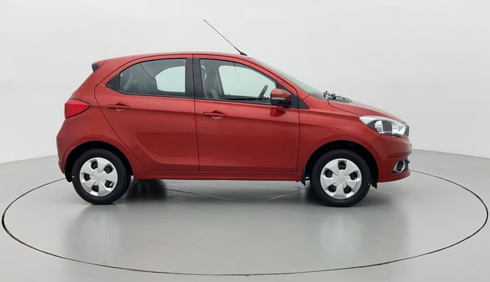 2018 Tata Tiago XZ PETROL, Petrol, Manual, 70,383 km, Right Side View
