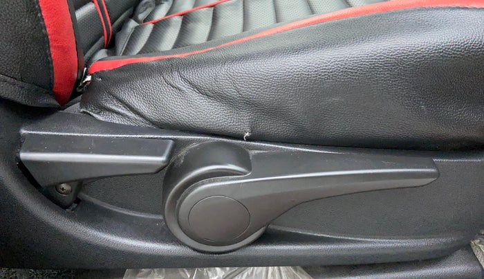 2018 Tata Tiago XZ PETROL, Petrol, Manual, 70,383 km, Driver Side Adjustment Panel