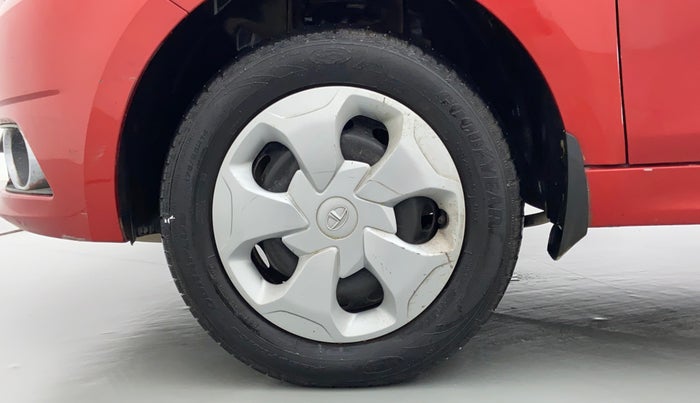 2018 Tata Tiago XZ PETROL, Petrol, Manual, 70,383 km, Left Front Wheel