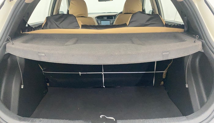 2017 Hyundai Elite i20 ASTA 1.2, Petrol, Manual, 77,219 km, Boot Inside