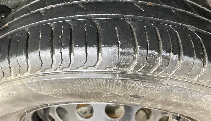 2023 Tata PUNCH PURE MT, Petrol, Manual, 38,425 km, Left Rear Tyre Tread