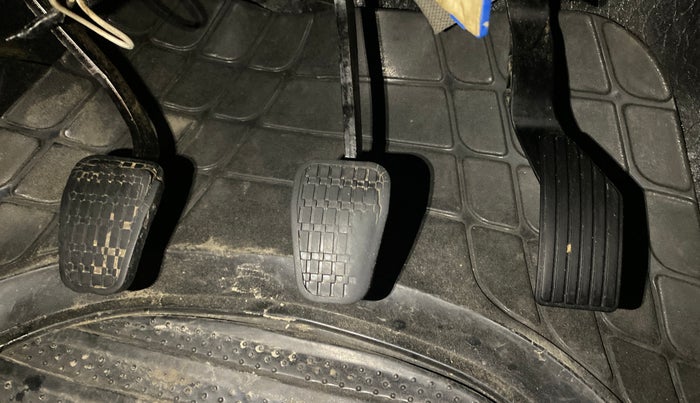 2023 Tata PUNCH PURE MT, Petrol, Manual, 38,425 km, Pedals