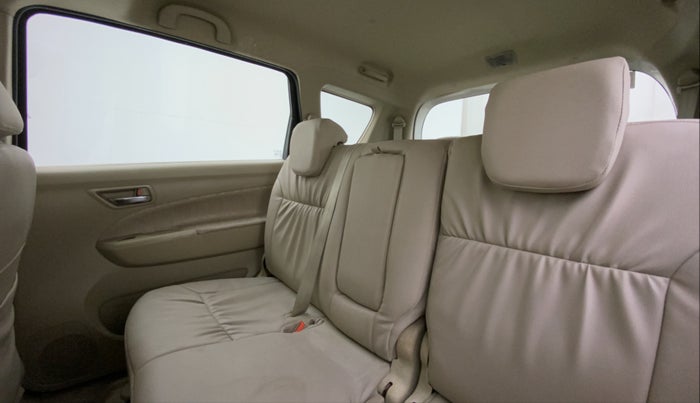 2014 Maruti Ertiga VDI, Diesel, Manual, 99,558 km, Right Side Rear Door Cabin