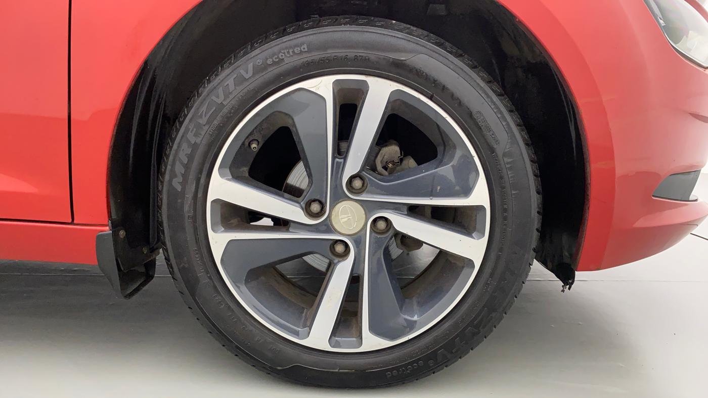 2020 Tata ALTROZ XZ 1.2, Petrol, Manual, 33,021 km, Right Front Wheel