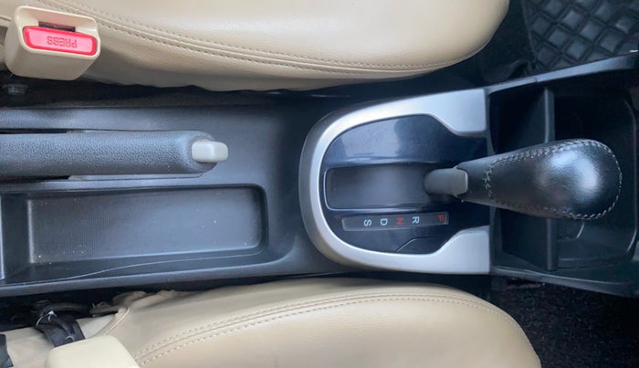 2017 Honda Jazz 1.2L I-VTEC V AT, Petrol, Automatic, 78,868 km, Gear Lever