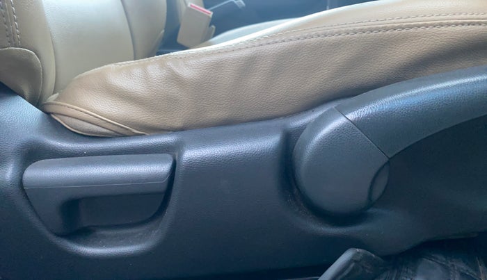 2017 Honda Jazz 1.2L I-VTEC V AT, Petrol, Automatic, 78,868 km, Driver Side Adjustment Panel