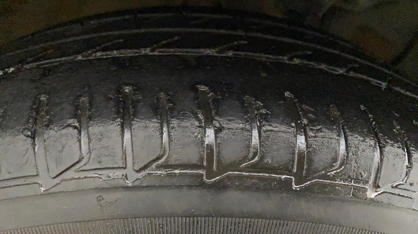 2018 Hyundai Elite i20 ASTA 1.2  CVT, CNG, Automatic, 39,395 km, Right Rear Tyre Tread