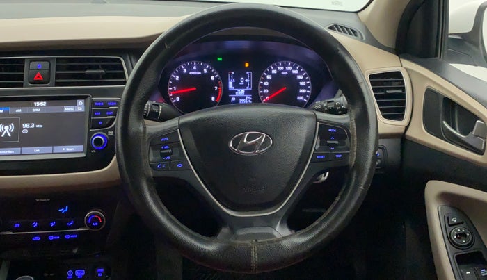 2018 Hyundai Elite i20 ASTA 1.2  CVT, CNG, Automatic, 39,395 km, Steering Wheel Close Up