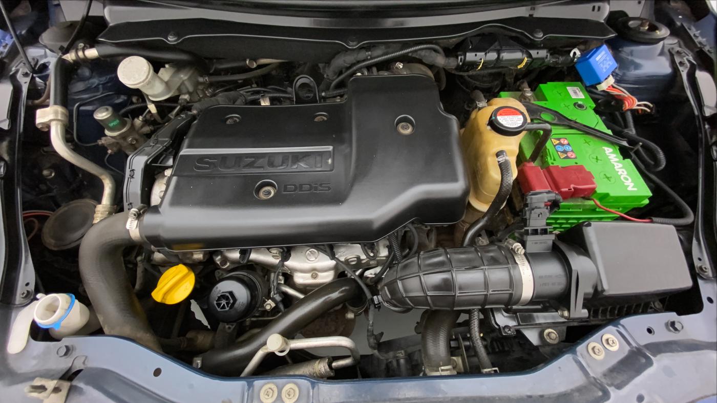 2012 Maruti Swift VDI, Diesel, Manual, 1,16,409 km, Open Bonet