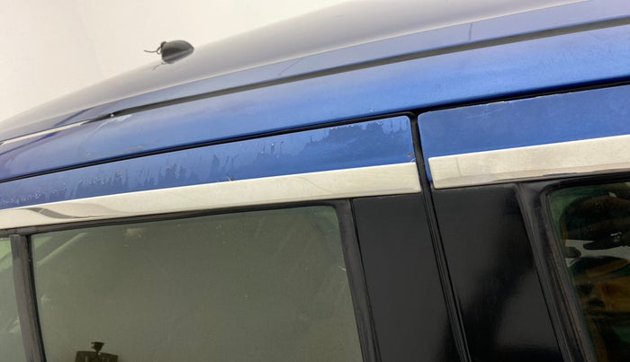 2012 Maruti Swift VDI, Diesel, Manual, 1,16,409 km, Right B pillar - Paint is slightly faded