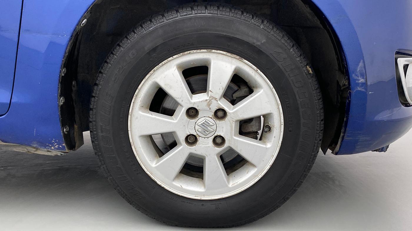 2012 Maruti Swift VDI, Diesel, Manual, 1,16,409 km, Right Front Wheel