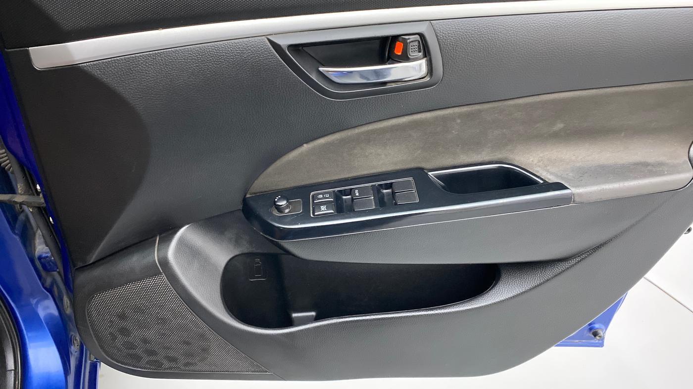 2012 Maruti Swift VDI, Diesel, Manual, 1,16,409 km, Driver Side Door Panels Control