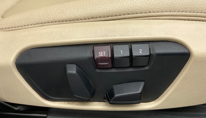 2017 BMW X1 SDRIVE 20D, Diesel, Automatic, 24,880 km, Driver Side Adjustment Panel
