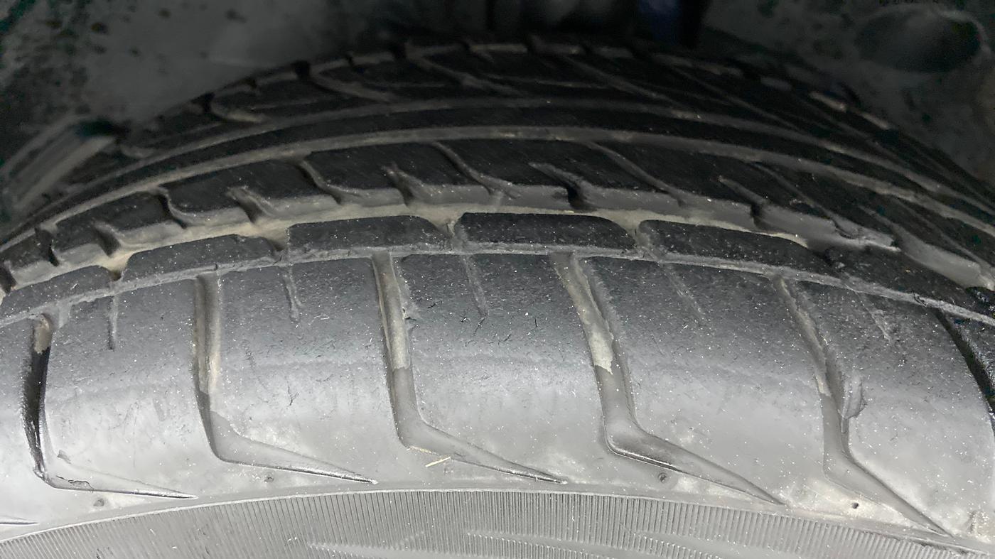 2017 BMW X1 SDRIVE 20D, Diesel, Automatic, 24,880 km, Left Front Tyre Tread