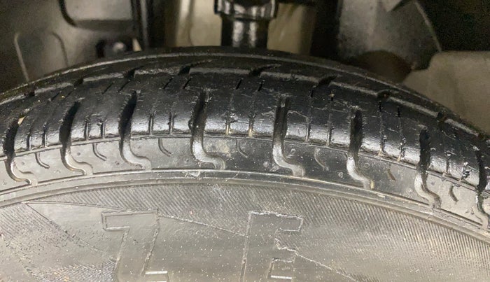 2018 Renault Kwid RXT 1.0 AMT, Petrol, Automatic, 32,954 km, Left Front Tyre Tread