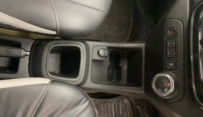 2018 Renault Kwid RXT 1.0 AMT, Petrol, Automatic, 32,954 km, Gear Lever