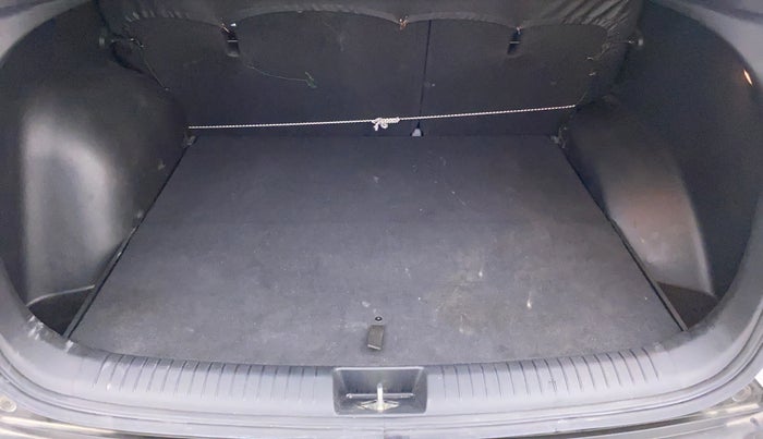 2019 Hyundai Creta SX AT 1.6 PETROL, Petrol, Automatic, 13,948 km, Boot Inside