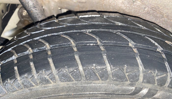 2018 Maruti Wagon R 1.0 LXI CNG, CNG, Manual, 49,396 km, Right Rear Tyre Tread