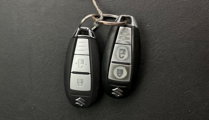 2017 Maruti Baleno ZETA CVT PETROL 1.2, Petrol, Automatic, 85,544 km, Key Close Up