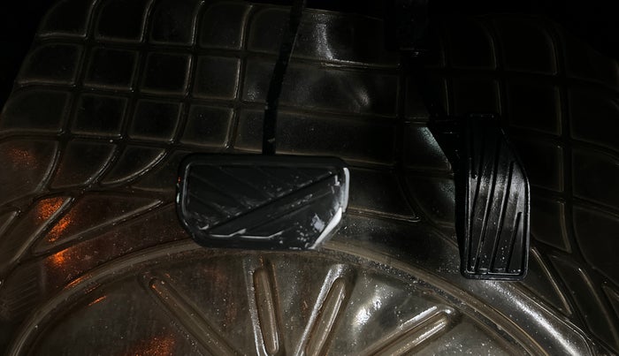 2017 Maruti Baleno ZETA CVT PETROL 1.2, Petrol, Automatic, 85,544 km, Pedals