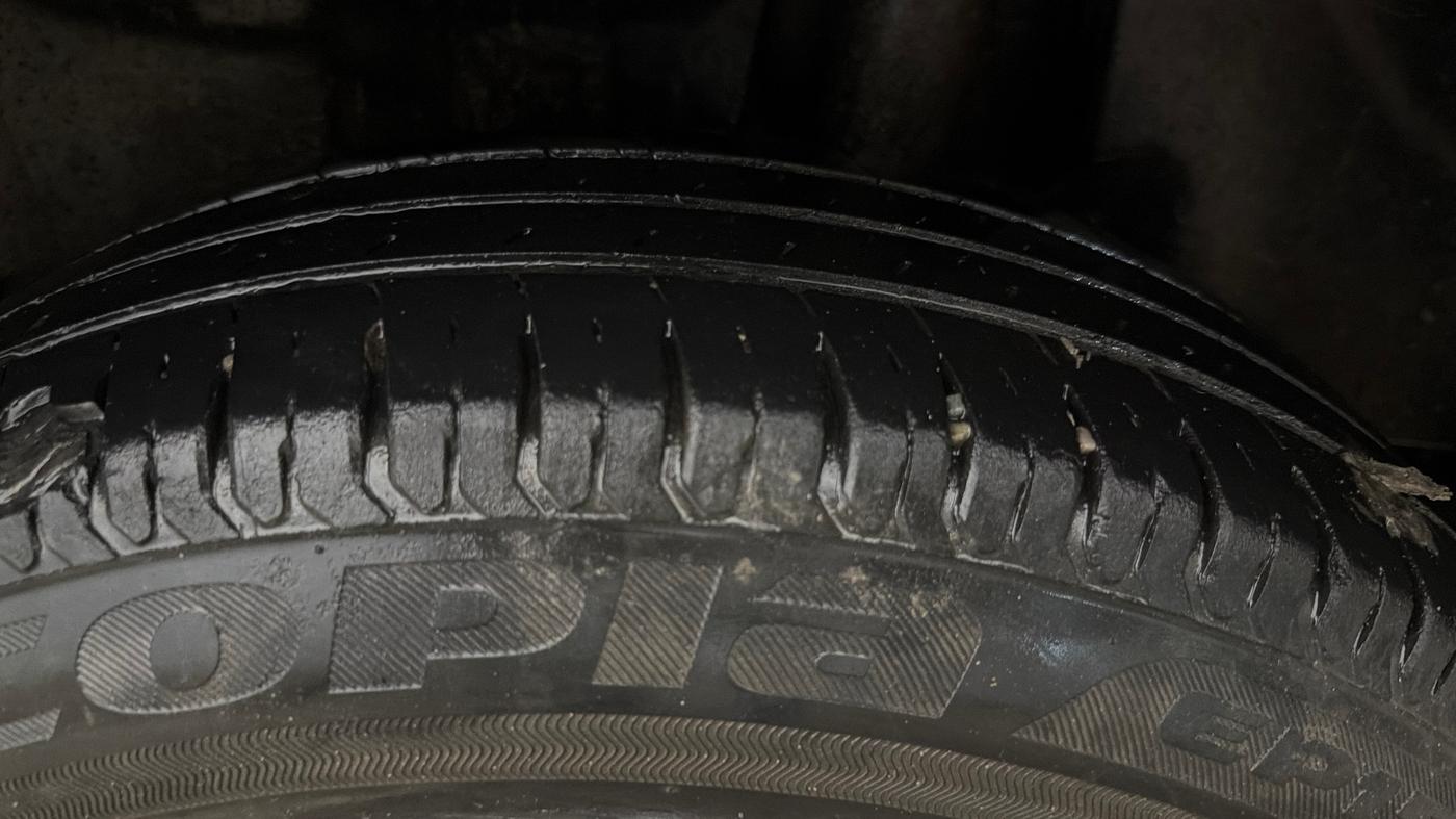 2019 Maruti Swift LXI, Petrol, Manual, 47,304 km, Left Rear Tyre Tread