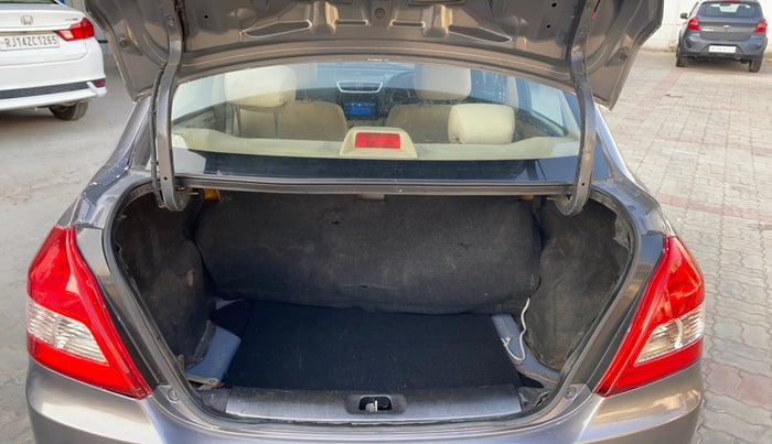 2014 Maruti Swift Dzire VDI, Diesel, Manual, 88,849 km, Boot Inside