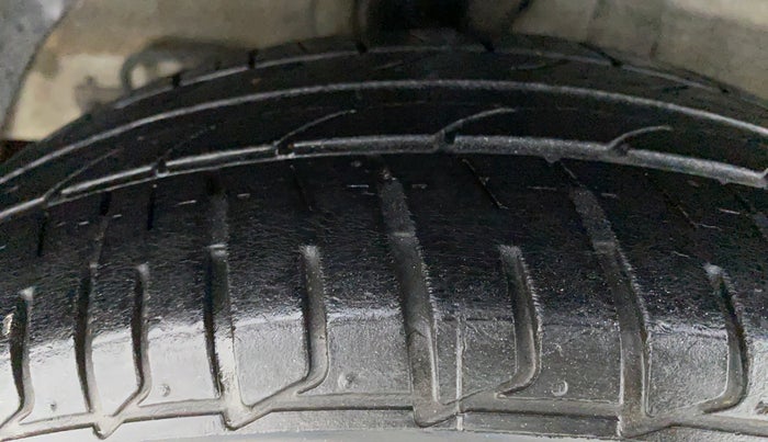 2017 Hyundai Elite i20 ERA 1.2, Petrol, Manual, 33,809 km, Right Rear Tyre Tread
