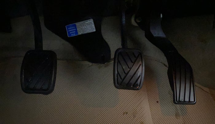 2019 Maruti Ciaz ALPHA 1.5 SHVS PETROL, Petrol, Manual, 76,307 km, Pedals