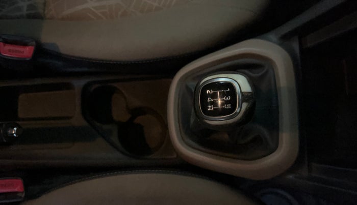 2015 Hyundai Xcent SX 1.2 (O), Petrol, Manual, 54,732 km, Gear Lever