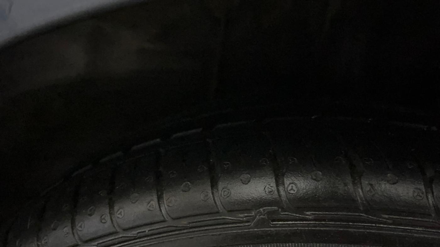 2015 Hyundai Xcent SX 1.2 (O), Petrol, Manual, 54,808 km, Left Rear Tyre Tread