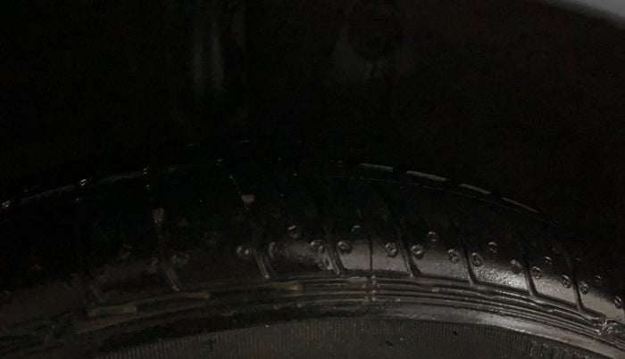 2015 Hyundai Xcent SX 1.2 (O), Petrol, Manual, 54,732 km, Right Rear Tyre Tread