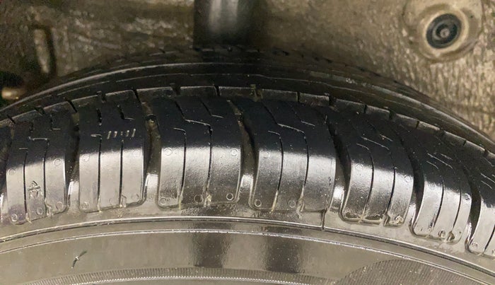 2016 Maruti Celerio ZXI AMT, Petrol, Automatic, 82,740 km, Right Rear Tyre Tread