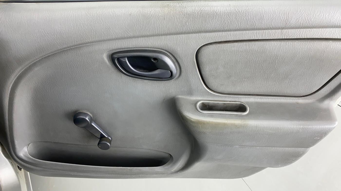 2014 Maruti Alto K10 LXI, Petrol, Manual, 44,816 km, Driver Side Door Panels Control