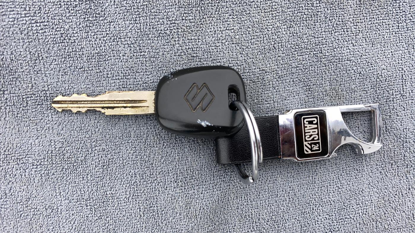 2014 Maruti Alto K10 LXI, Petrol, Manual, 44,816 km, Key Close Up