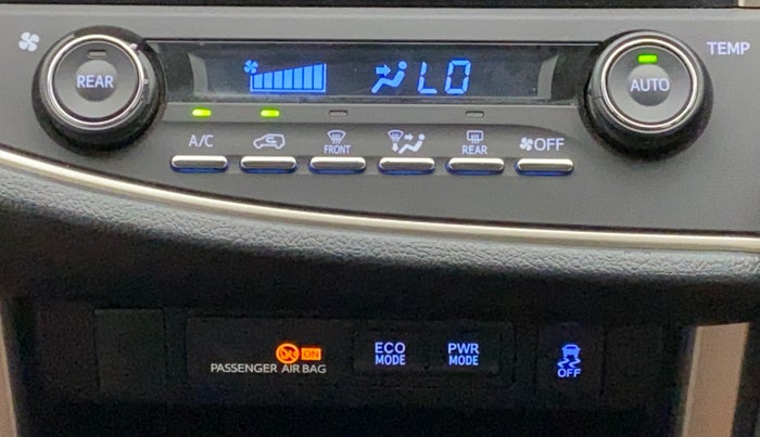 2017 Toyota Innova Crysta 2.8 ZX AT 7 STR, Diesel, Automatic, 33,454 km, Automatic Climate Control
