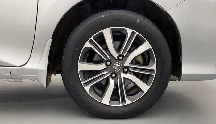 2017 Honda City V MT PETROL, Petrol, Manual, 28,310 km, Right Front Wheel