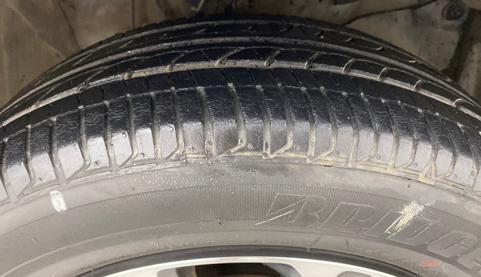 2017 Honda City V MT PETROL, Petrol, Manual, 28,310 km, Right Front Tyre Tread