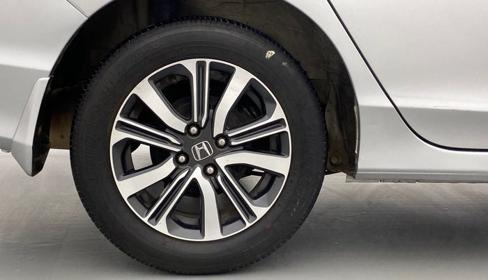 2017 Honda City V MT PETROL, Petrol, Manual, 28,310 km, Right Rear Wheel