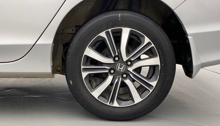 2017 Honda City V MT PETROL, Petrol, Manual, 28,310 km, Left Rear Wheel