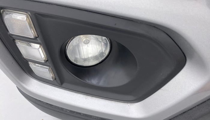 2020 Maruti Vitara Brezza LXI, Petrol, Manual, 38,639 km, Right fog light - Not working