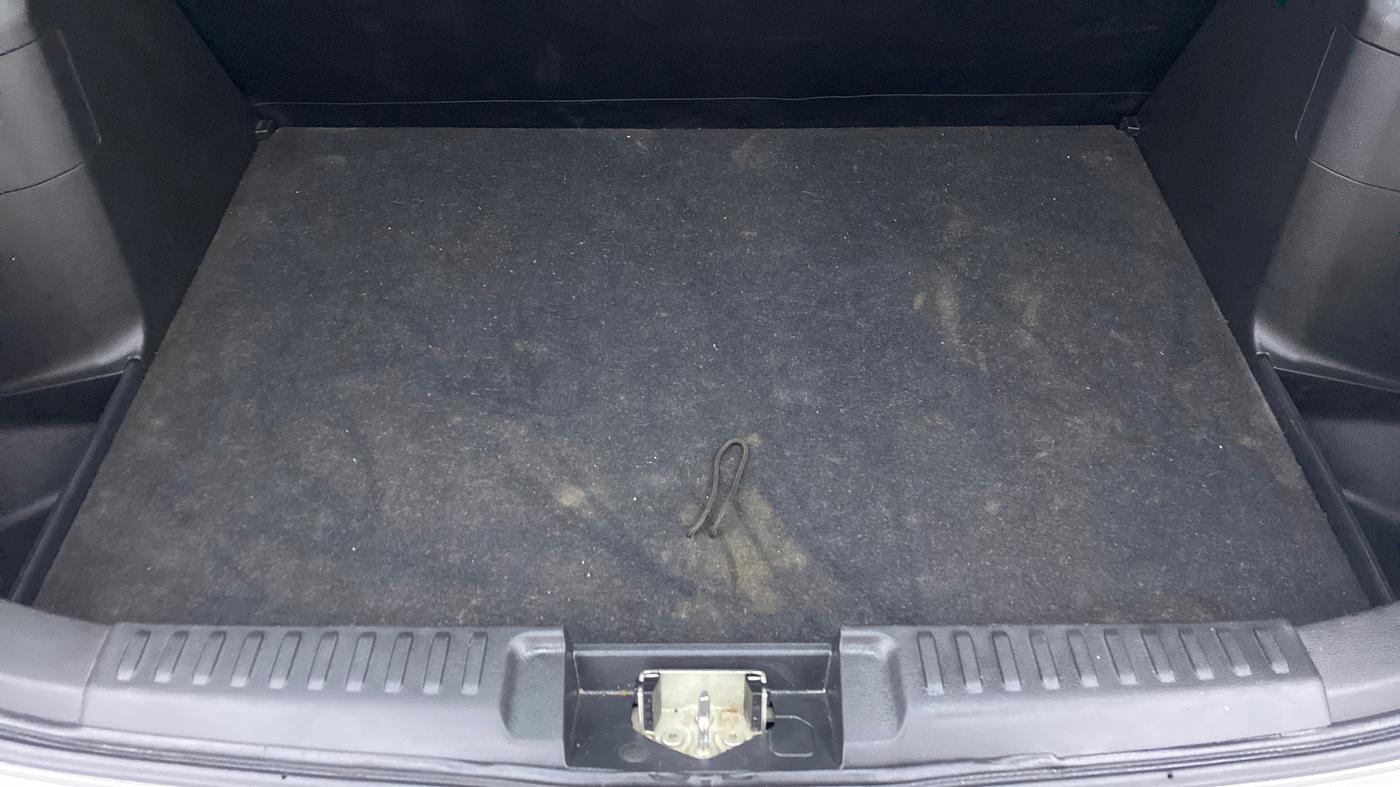 2020 Maruti Vitara Brezza LXI, Petrol, Manual, 38,639 km, Boot Inside