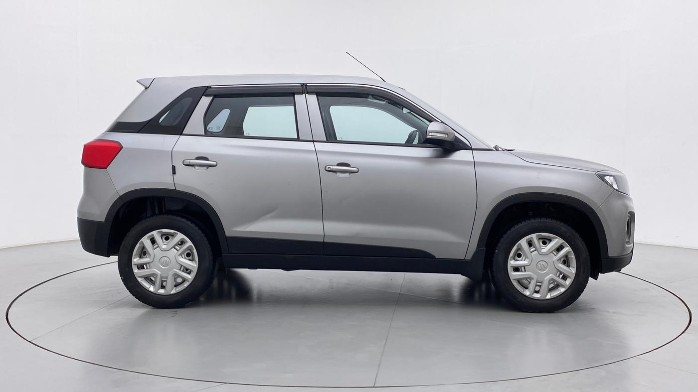 2020 Maruti Vitara Brezza LXI, Petrol, Manual, 38,639 km, Right Side View