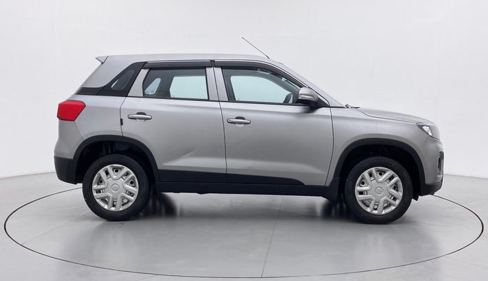 2020 Maruti Vitara Brezza LXI, Petrol, Manual, 38,639 km, Right Side View