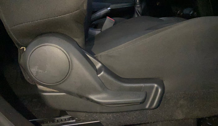 2022 Maruti Baleno DELTA PETROL 1.2, Petrol, Manual, 29,251 km, Driver Side Adjustment Panel