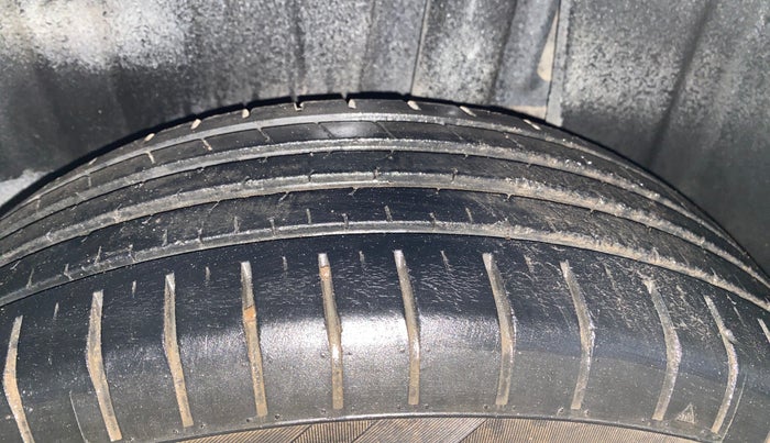 2022 Maruti Baleno DELTA PETROL 1.2, Petrol, Manual, 29,251 km, Left Rear Tyre Tread