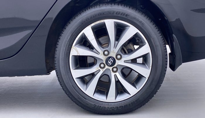 2014 Hyundai Verna FLUIDIC 1.6 SX VTVT OPT, Petrol, Manual, 60,444 km, Left Rear Wheel