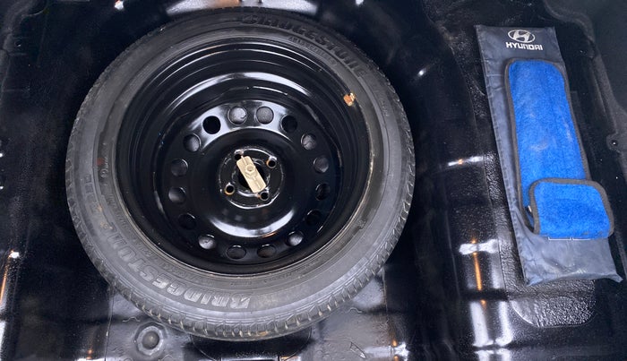 2014 Hyundai Verna FLUIDIC 1.6 SX VTVT OPT, Petrol, Manual, 60,444 km, Spare Tyre