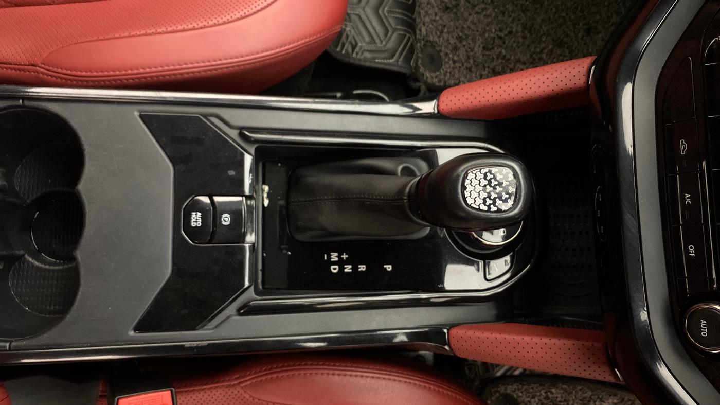 2023 Tata Harrier XZA + O 2.0L RED DARK EDITION 5 STR, Diesel, Automatic, 39,099 km, Gear Lever