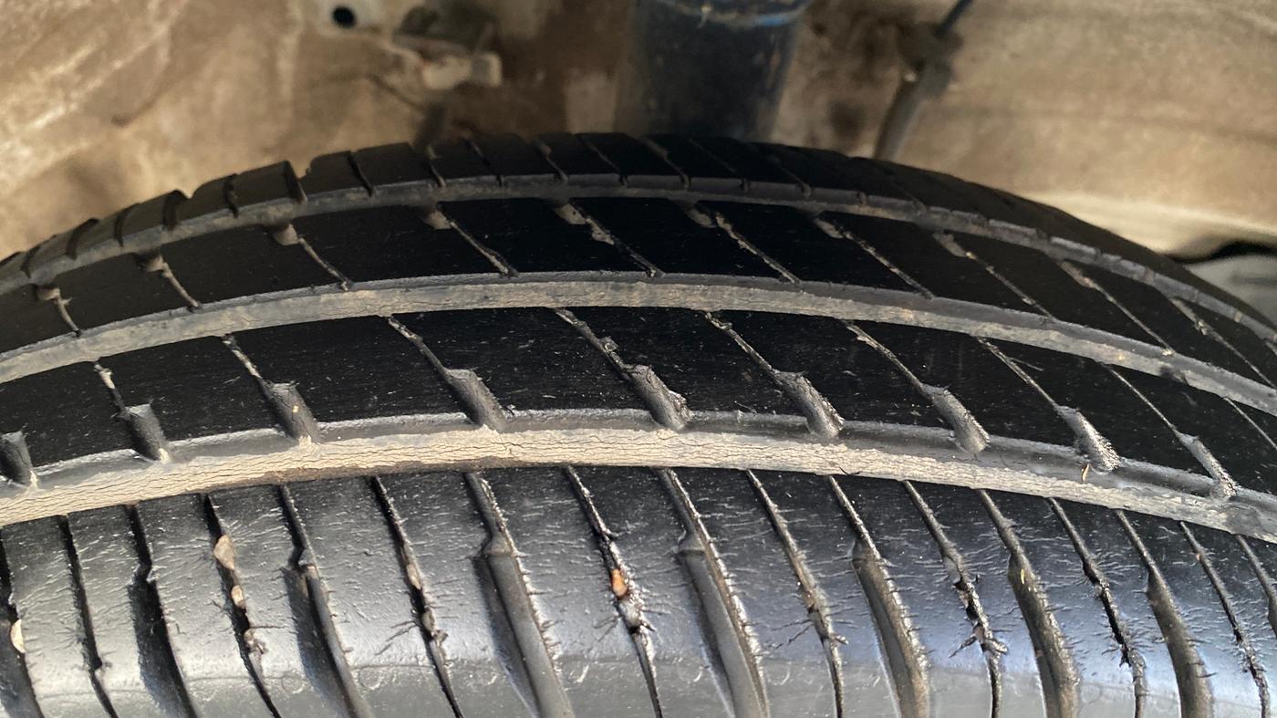 2023 Maruti Alto K10 VXI PLUS AMT, Petrol, Automatic, 28,595 km, Right Front Tyre Tread