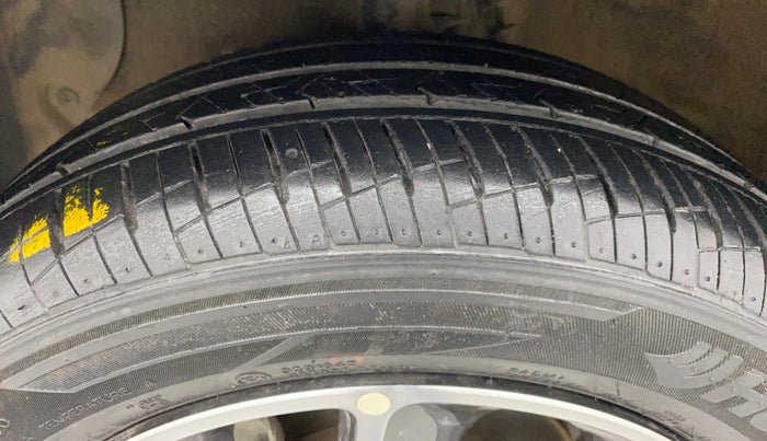 2019 Hyundai Grand i10 ASTA 1.2 VTVT, Petrol, Manual, 14,955 km, Left Front Tyre Tread